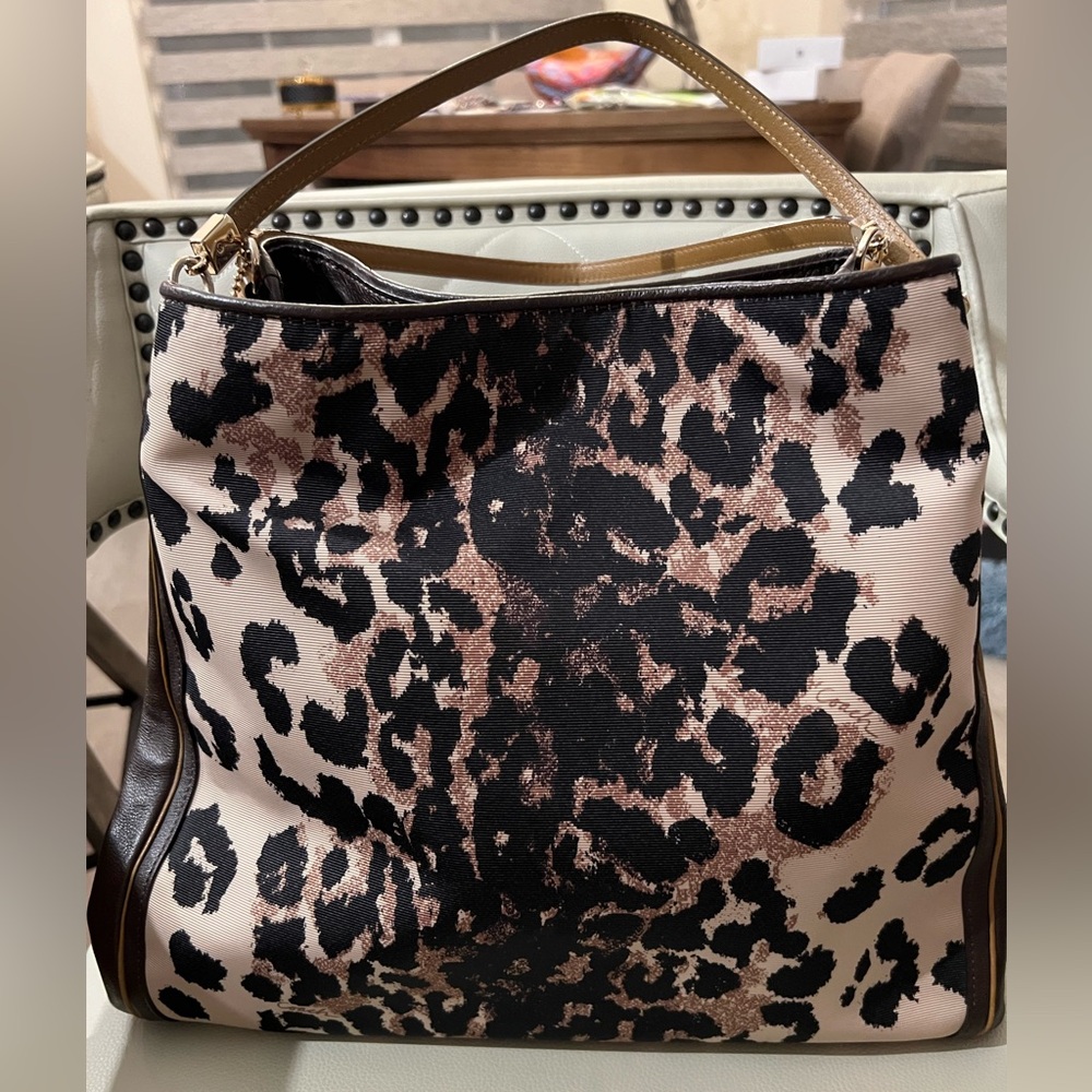 NWT~STUNNING 🤩 LEOPARD 🐆 COOL 😎 COACH BAG!